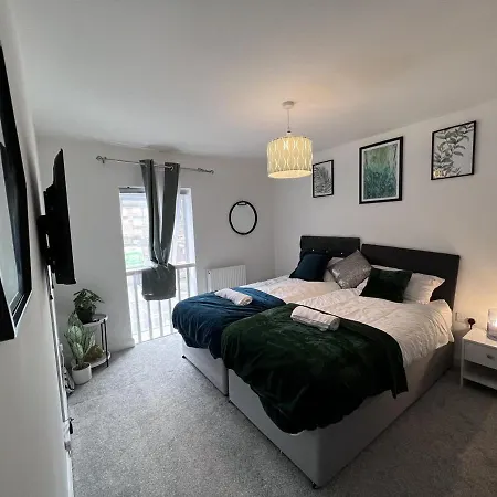 2 Bedroom Apartment